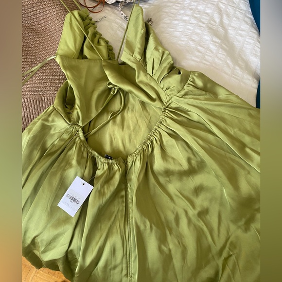 Abercrombie & FITCH Silk Green Drama Ruched Mini Dress - Picture 5 of 5